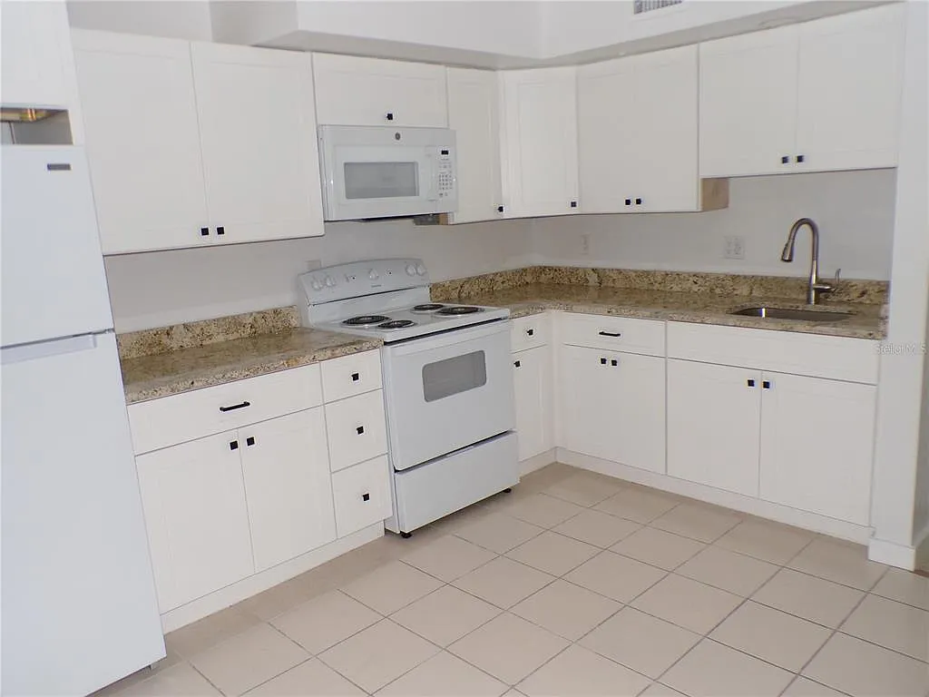 1 bed, 1.0 bath, 471 sqft, $1,400 — Photo 4