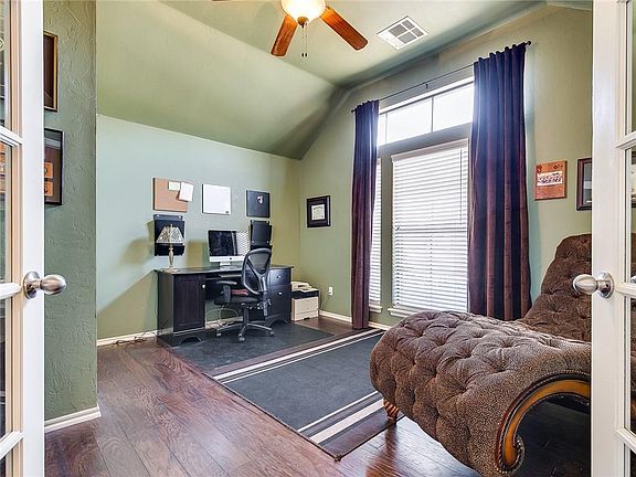 Office or Optional 4th Bed