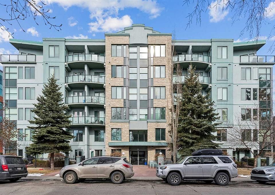 1st image of 328 S 21st Ave SW #301