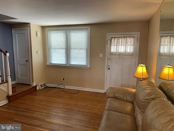 4th image of 2837 S 7th St