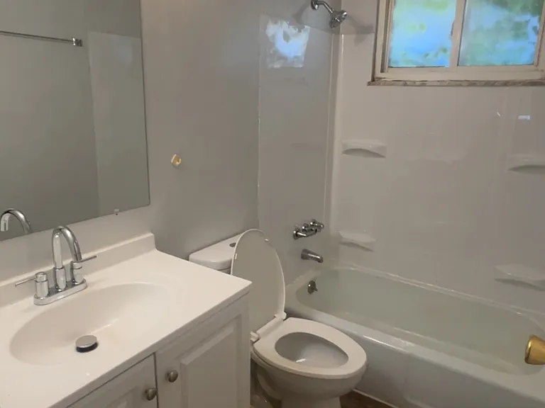 1646 E Weber Rd #D — Photo 3