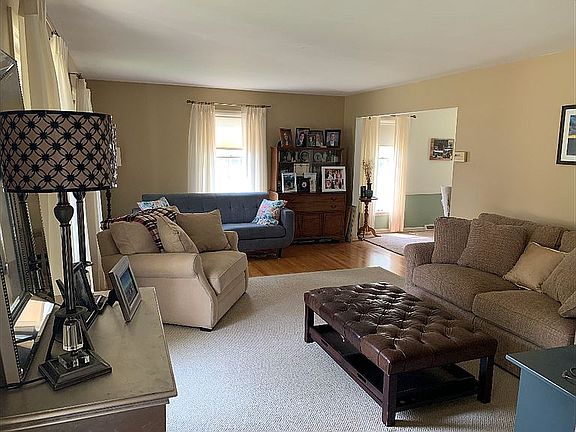 2nd image of 5624 Onaway Oval