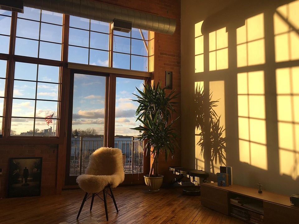 Natural Light/Exposed Brick/Pella Windows