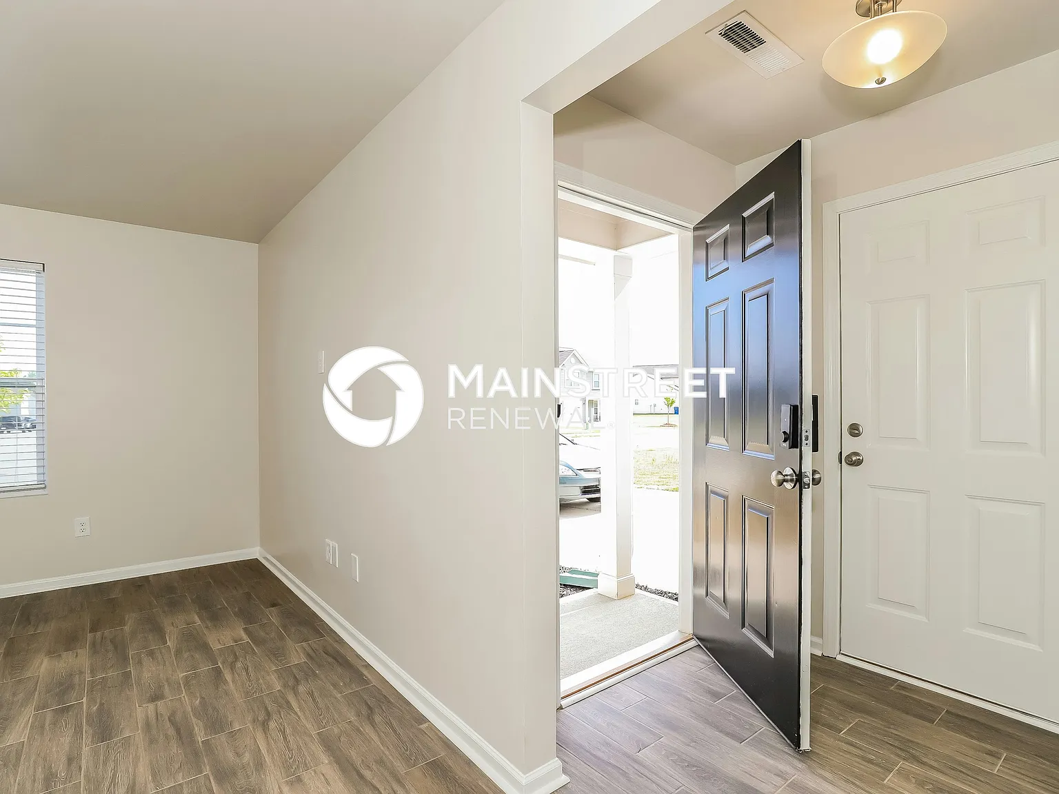 601 Joe Gibson Dr — Photo 3