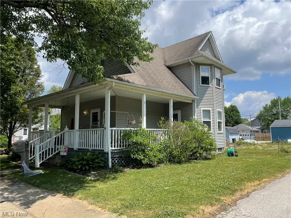 312 S Vine St, Orrville, OH 44667