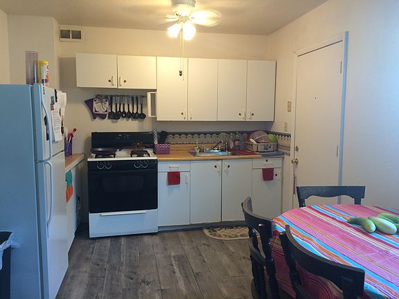 Spacious Eat In Kitchen