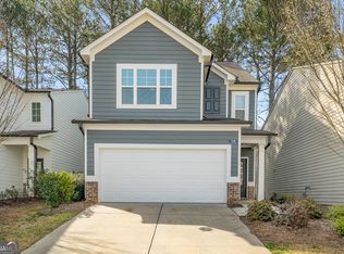 18 Laurel Dr E, Dawsonville, GA 30534