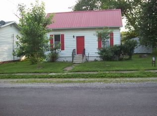 615 S 5th St, Greenville, IL