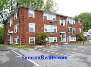 385 Woodhaven Rd APT 10, Pawtucket, RI 02861