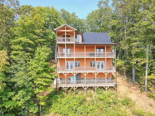 40 Reitzel Ridge Trl, Murphy, NC 28906