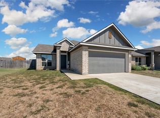 4156 Riata Ranch Rd, Waco, TX 76705