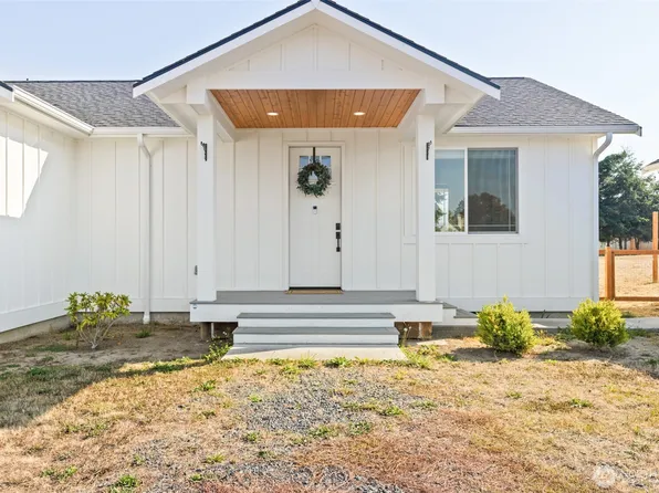 195 Laura Lane, Sequim, WA 98382