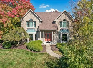 1618 Royal Oak Dr, Sewickley, PA
