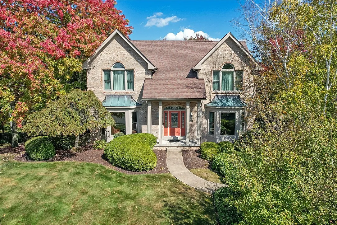 1618 Royal Oak Dr photo 1