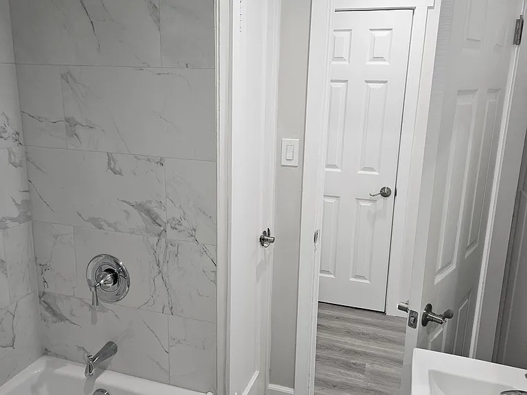 5758 Thornhill Dr — Photo 10