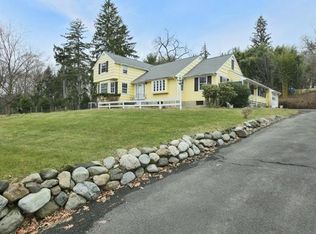 345 Old Mill Rd, Valley Cottage, NY 10989