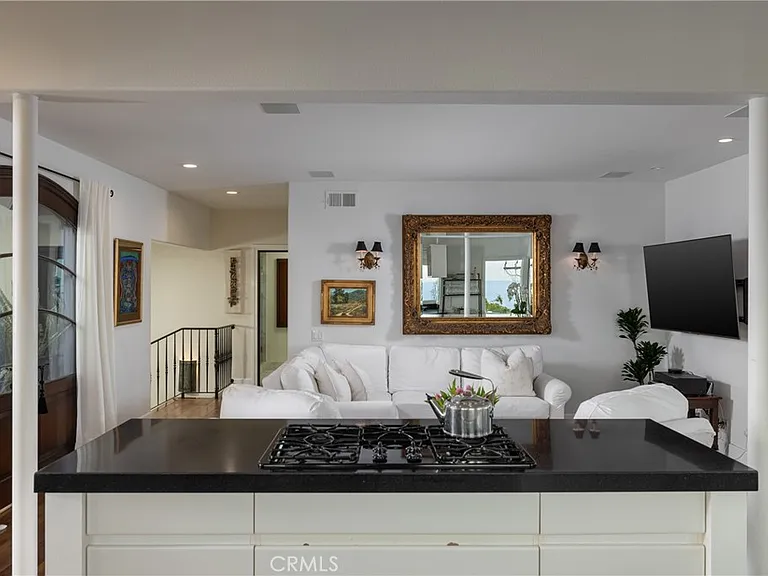 230 High Dr — Photo 10