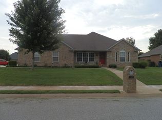 606 Paradise Way, Bentonville, AR 72712