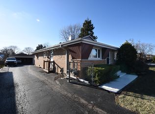 8848 Meade Ave, Oak Lawn, IL 60453