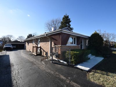 8848 Meade Ave, Oak Lawn, IL, 60453