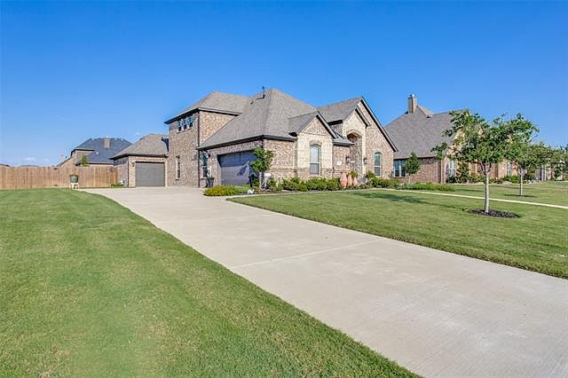 1st image of 105 Diamond Ln