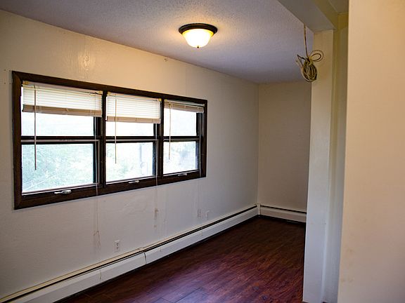 5th image of 513 8th Ave SE APT 1