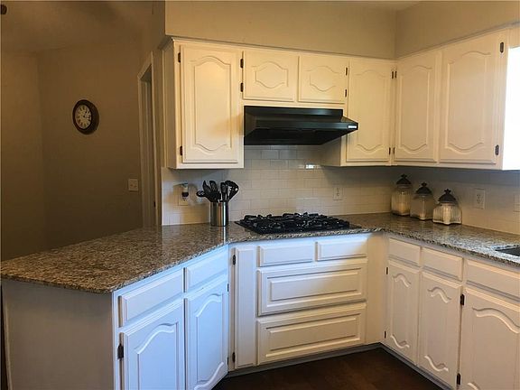 4th image of 3708 Remington Dr