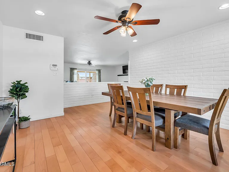 1275 E Campus Dr — Photo 3