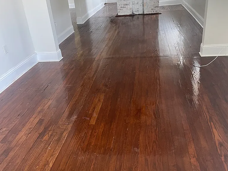 2110 Amelia St — Photo 1