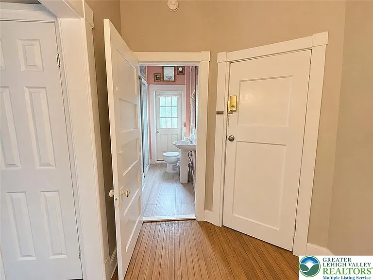 80 N 4th St #4 — Photo 5
