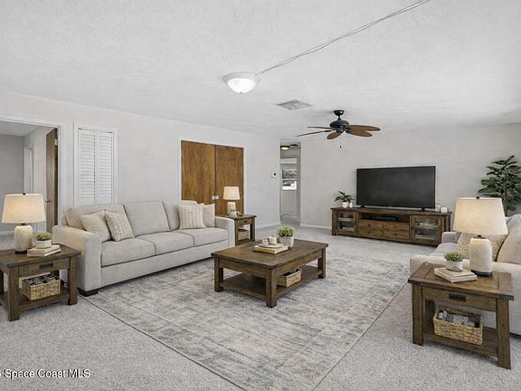 4th image of 1230 Yacht Club Blvd