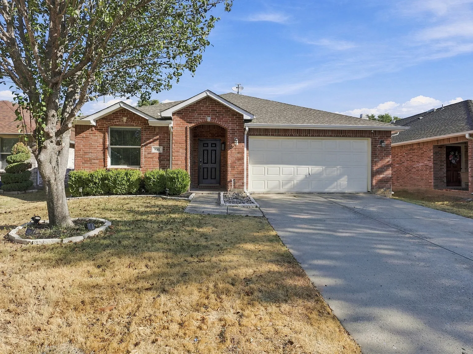 4 bed, 2064 sqft, $2,499 — Photo 1