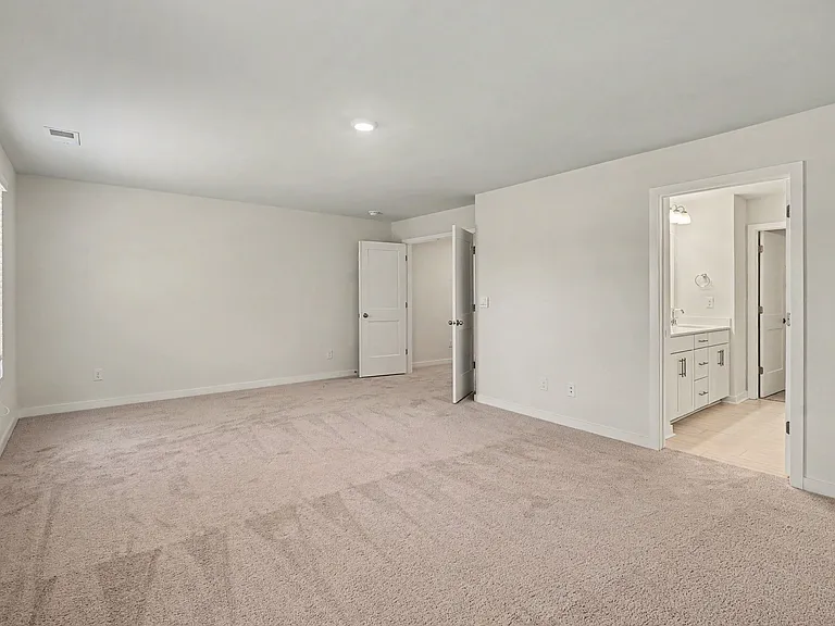 1022 Whistling Pl — Photo 9