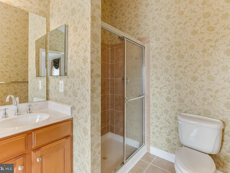 1008 Hampton St — Photo 13