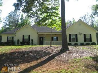 135 Hidden Brook Ln, Newnan, GA 30265