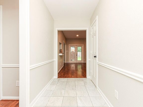 2nd image of 31106 Alice Ln