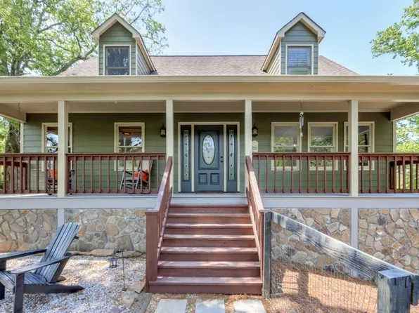 9065 Henderson Mountain Rd, Fairmount, GA 30139