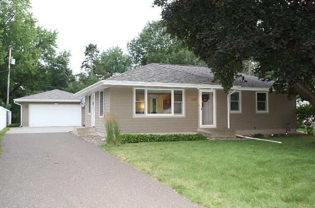 1st image of 1010 Ryan Ave W