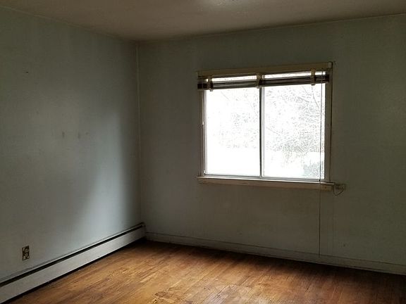 4th image of 3854 Bailey Ave