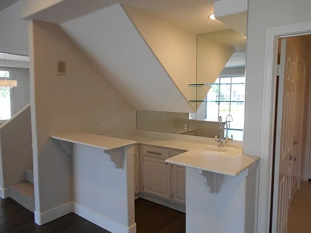 4968 Marin Dr — Photo 8