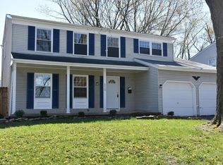 6420 Peardale Rd E, Columbus, OH 43229