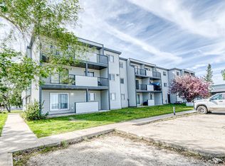 9903 97th St #1A, Wembley, AB T0H3S0