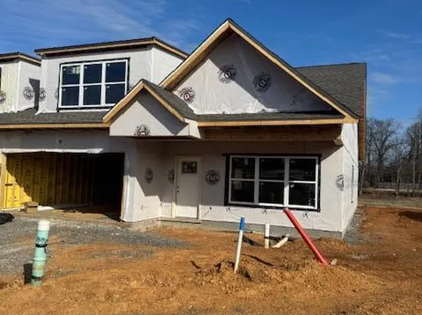 7326 Whispering Pines Ln, Powell, TN 37849