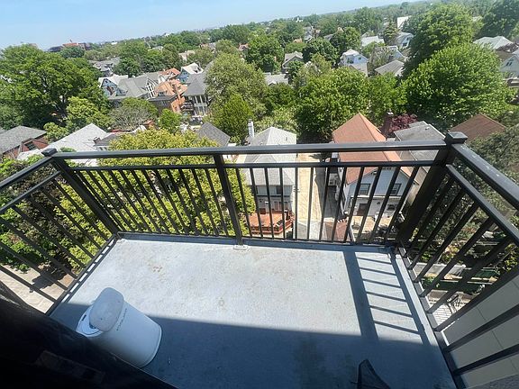 5th image of 1802 Ocean Ave #8K