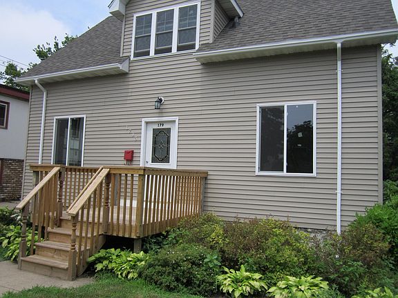 2nd image of 1795 Selby Ave