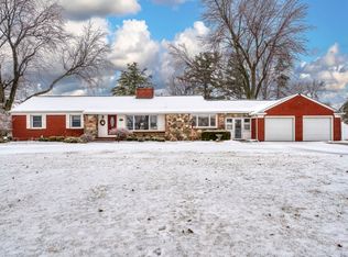 7900 W Sharpe Rd, Fowlerville, MI 48836