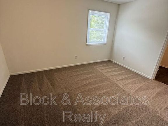 4th image of 120 W Presnell St #C