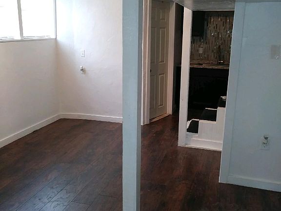 4th image of 1509 Harrington Ave APT A