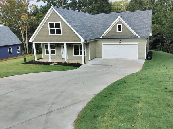 61 College Heights Pl, Franklin Springs, GA 30639