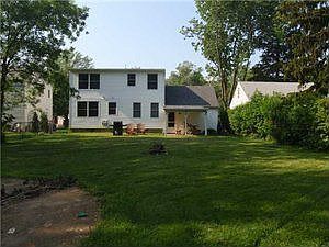 2nd image of 83 Robert St